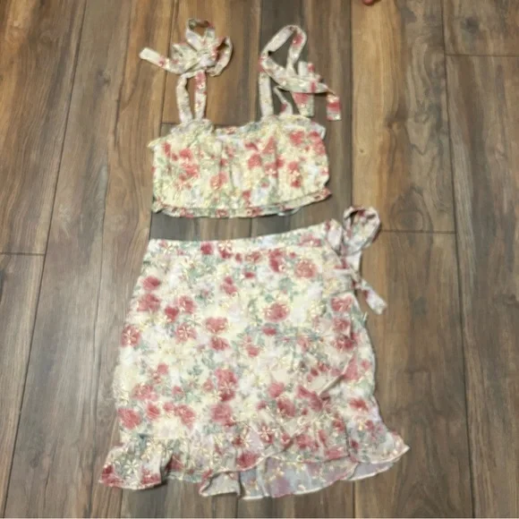 NWT Lulus Going Bloom Cream Skirt Set - Picture 7 of 7
